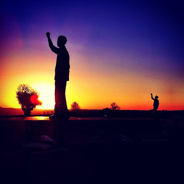 The Nelson Mandela statue in Bloemfontein (photo courtesy of @VelvetEscape).